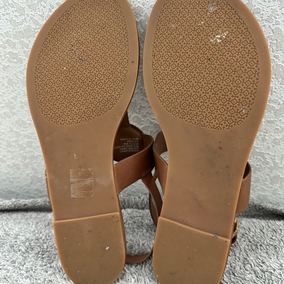 Tory Burch Claire Flat Thong Sandals - Picture 7 of 8